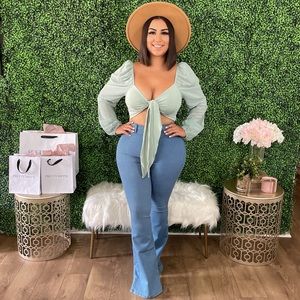 ❌SOLD OUT❌ Flare Jeans